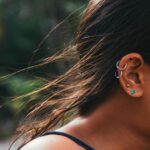 Les facteurs influençant la cicatrisation du piercing au téton expliqués