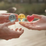 Les emoji qui veulent dire je t&rsquo;aime en amitié : un langage universel