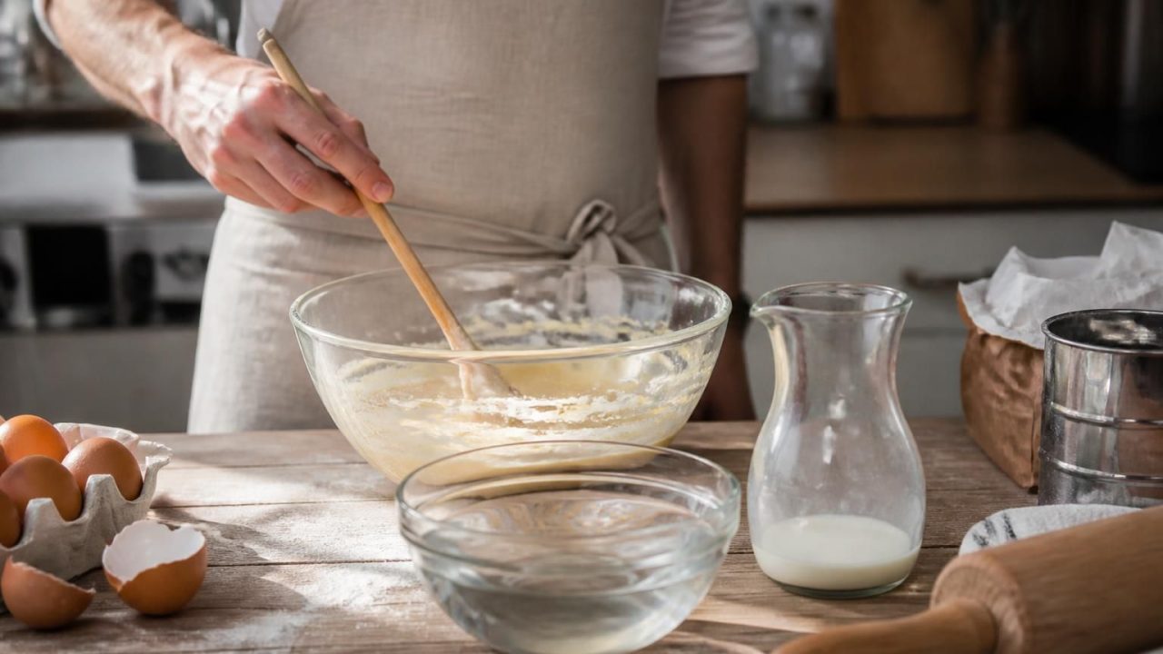 Remplacer le lait par de l&rsquo;eau dans un gâteau : un défi à relever pour les gourmands
